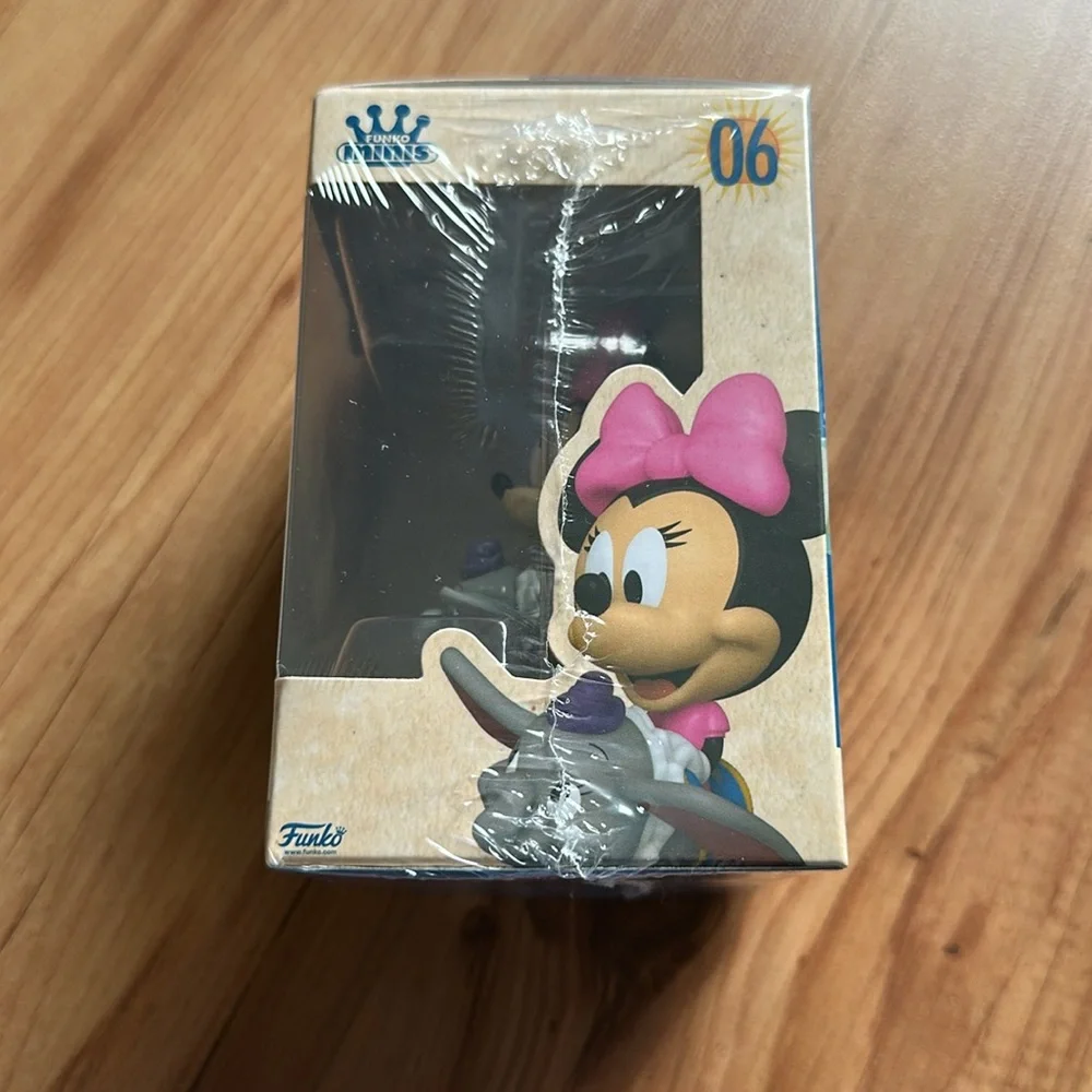 Funko Minnie Mouse with Pink Bow Vinyl Figure‎ mini